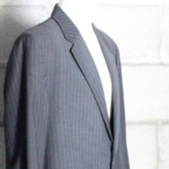 CHAPS 46R Men's 100% Wool Gray Pinstripe Suit Jacket Blazer - Picture 5 of 8